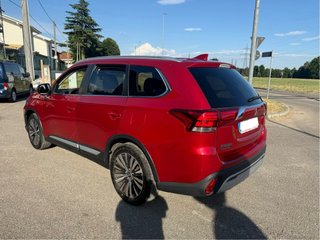 Mitsubishi Outlander 2019 x mudanza internacional