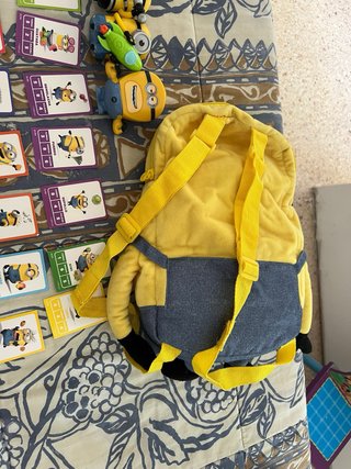 Lote Figuras y Cartas Minions