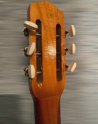Guitarra Acústica Marrón