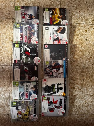 PlayStation 3 Super Slim Blanca + mando + juegos