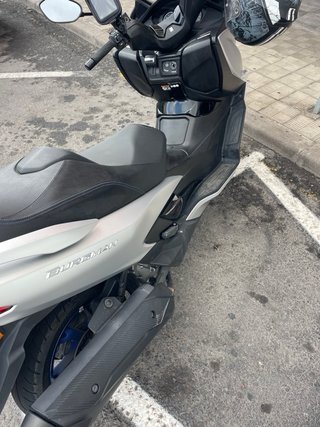 Suzuki Burgman 400 Maxi Scooter 2024
