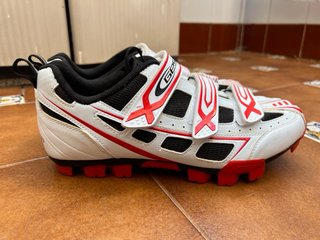 Zapatillas GES Dakota MTB Blancas y Rojas talla 44