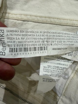 Pantalón vaquero Bershka beige recto