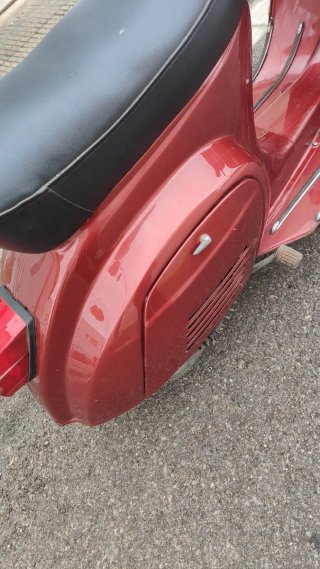 Vespa Primavera 75cc (1978) Roja