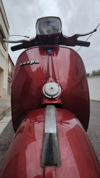 Vespa Primavera 75cc (1978) Roja
