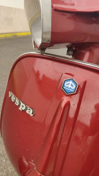 Vespa Primavera 75cc (1978) Roja