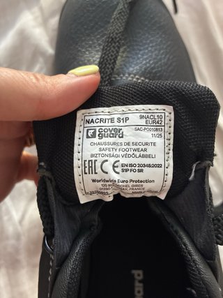 Zapatos de trabajo negros