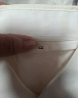 Camisa blanca con encaje