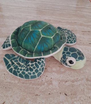 Lote 7 peluches: tortuga, perro, gallo, etc.