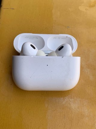 Apple AirPods Pro (Caja de carga)