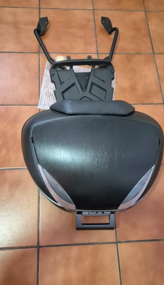Baúl Shad SH48 + Soporte Honda X-ADV 750 2021-2026