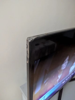 Smart TV Samsung Negra con Franja Oscura