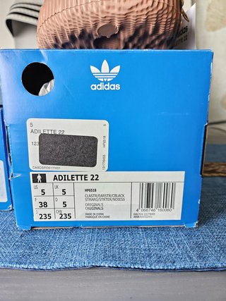 Ciabatte Adidas Adilette 22. Taglia 38. Nuove