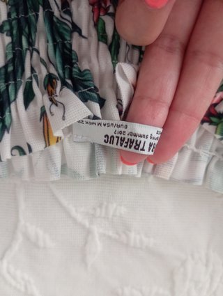 Top floral de Zara