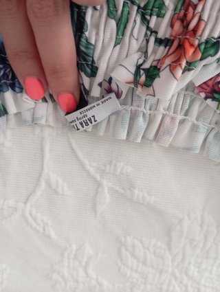 Top floral de Zara