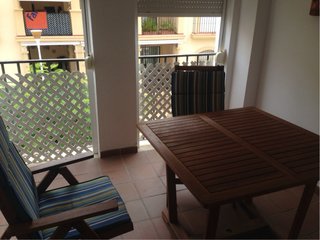 2 Sillas mader Reclinables Exterior y mesa a juego