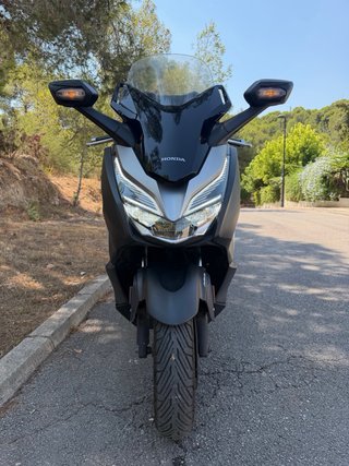 Honda Forza 300 Maxi Scooter Negra/Plata