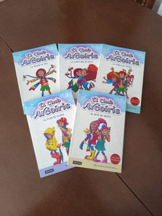 Lote de libros "El Club del Arcoiris"
