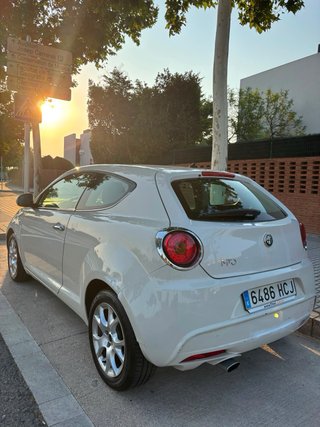 Alfa Romeo MiTO 2011