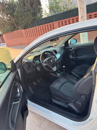 Alfa Romeo MiTO 2011