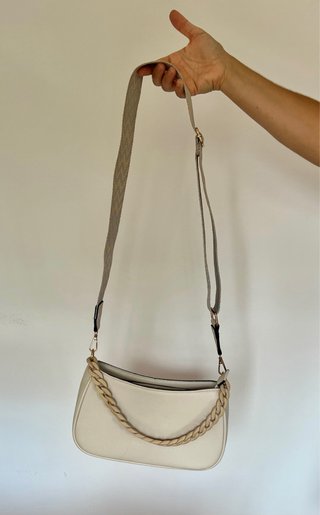 Bolso blanco con 2 bandoleras