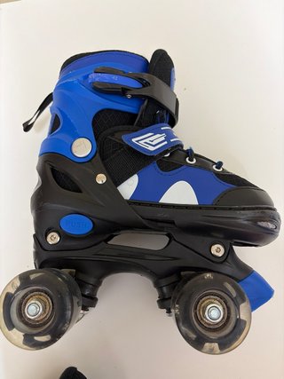 Patines Ceestyle 4 Ruedas. Talla 27-32 ajustable.