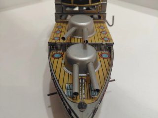 Barco de hojalata