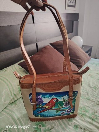 Bolso de piel auténtica pintado a mano