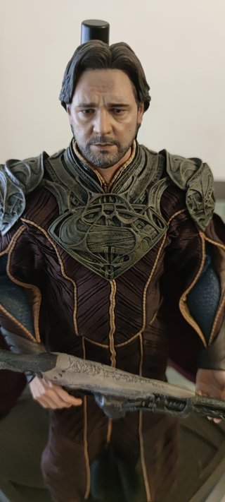 Figura Jor-El