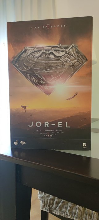 Figura Jor-El