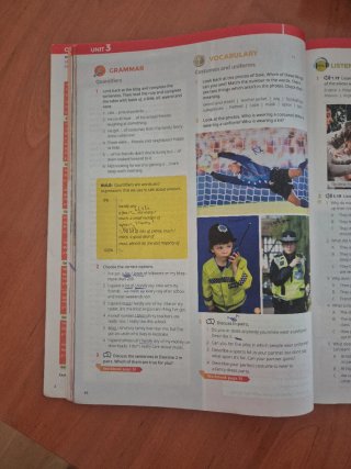 Citizen Z B2 Student's Book with Augmented Reality