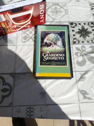 Videocassetta del film Il Giardino Segreto.