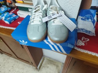 Zapatillas Adidas Samba Turquesa y Blanco