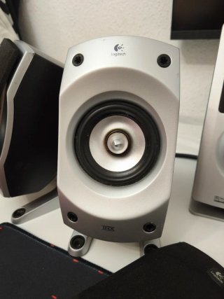 Altavoz Logitech Z5500 THX