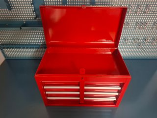 Cofre de herramientas rojo