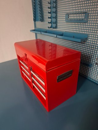 Cofre de herramientas rojo