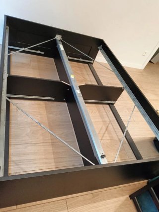 Cama negra de 140x200 con cajones IKEA BRIMNES