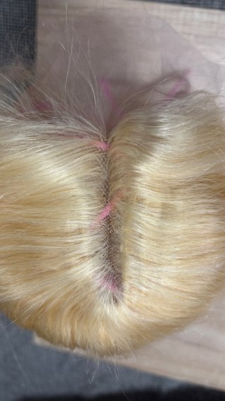 Peluca corta pelo natural rubia