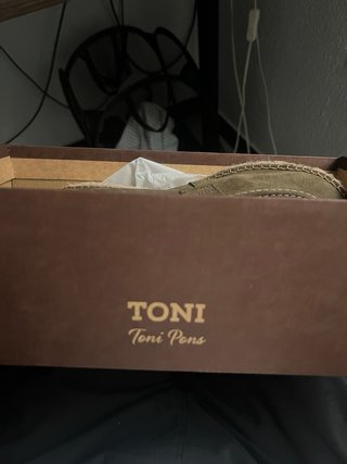 Alpargatas Toni Pons Piel Verde Oliva . Nuevas
