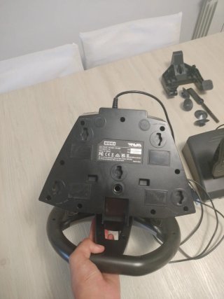 Volante HORI Racing Wheel Apex PS4/PC + Pedales