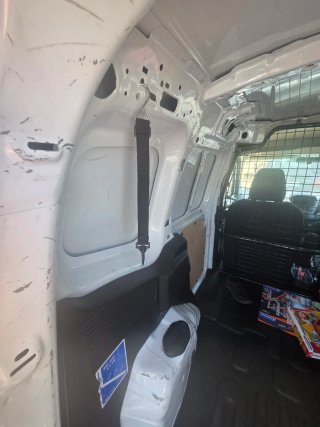 Ford Transit Courier 2021