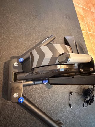 Rodillo Wahoo KICKR V5 + Alfombra