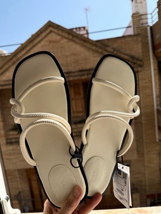 Sandalias Zara Piel color crema