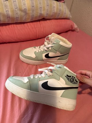 Zapatillas Nike Air Jordan Verdes y Blancas