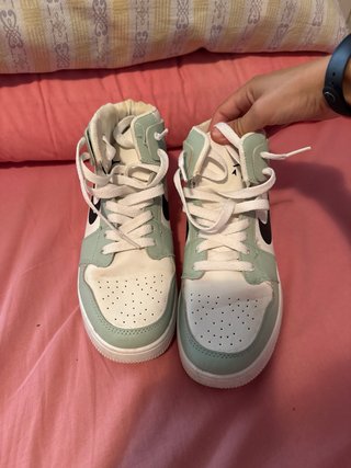 Zapatillas Nike Air Jordan Verdes y Blancas
