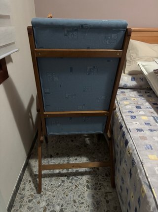 Silla Reclinable Tela y Madera