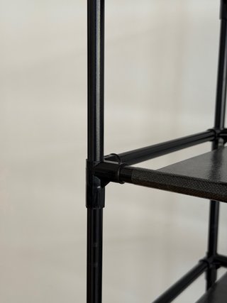Estantería tubular PVC negra