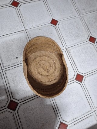 Cesto de mimbre artesanal