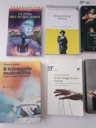 Sei Personaggi in Cerca D'auto