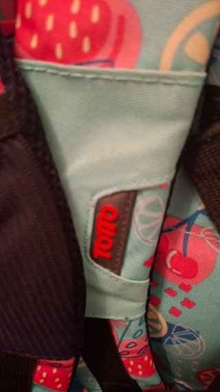 Mochila Otto con carrito y estampado frutal
